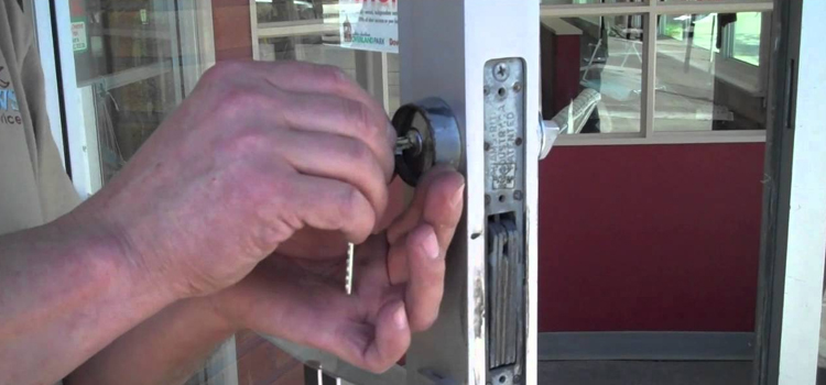 commercial door lock repair Saratoga